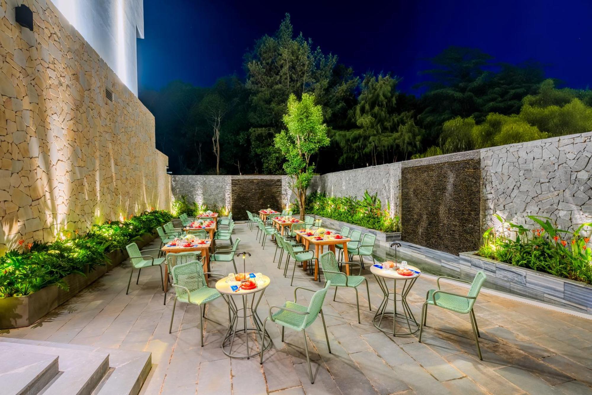 Poseido Hotel Quang Binh دونغ هوي المظهر الخارجي الصورة