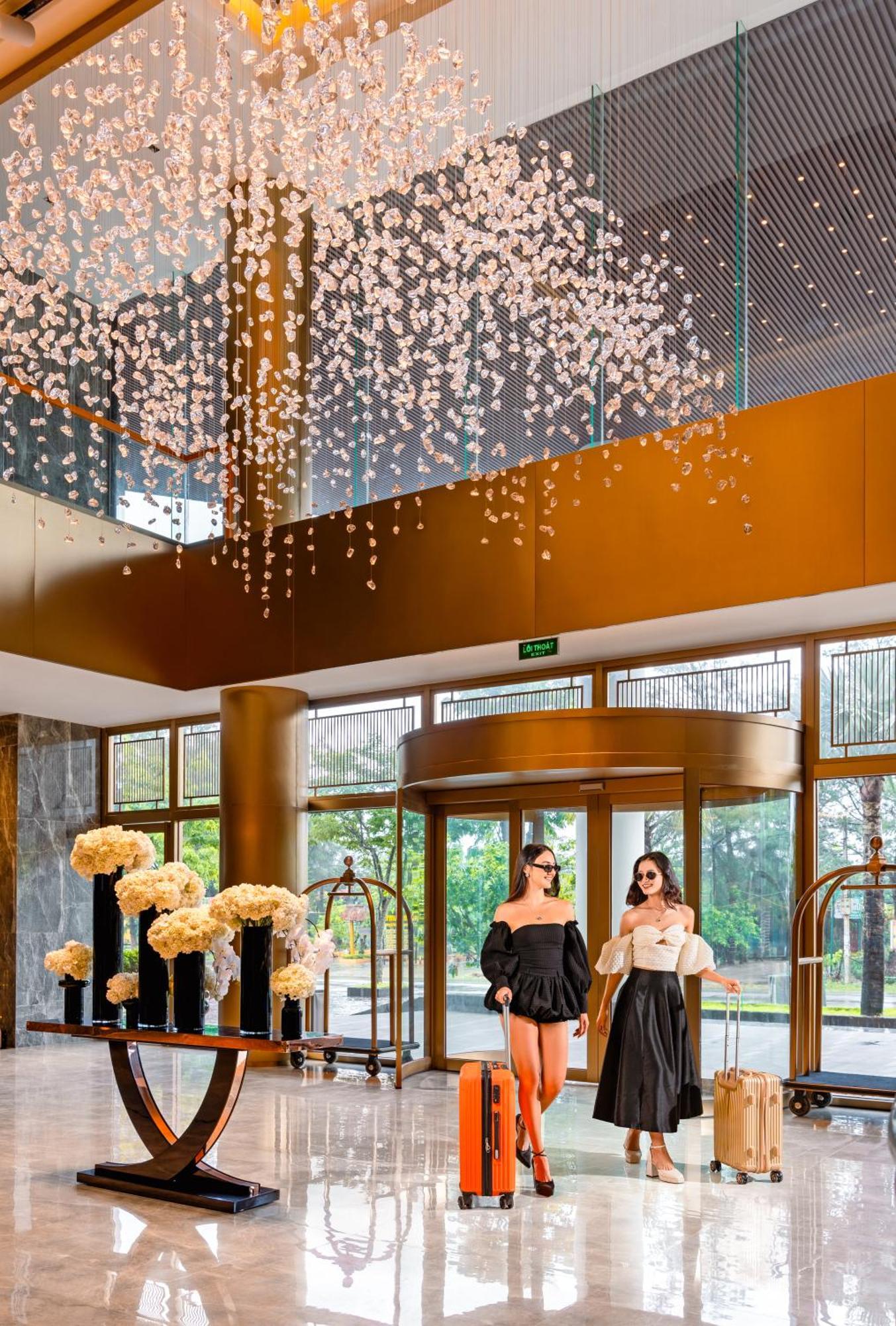 Poseido Hotel Quang Binh دونغ هوي المظهر الخارجي الصورة
